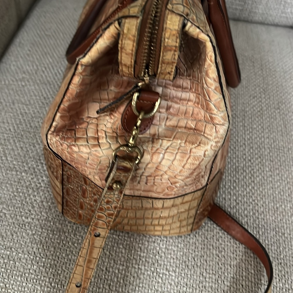 Sunday $85 - Brahmin RARE Tan Croc-Embossed/Brown Straps Women's Bag/Shoulder - Picture 10 of 14